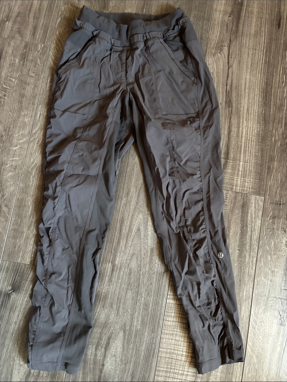 lululemon athletica Women's Dark Gray Lightweight Jogger Pants